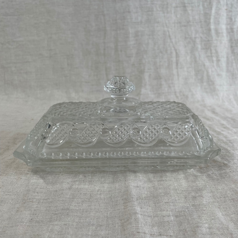 Clear Pressed Glass Butter Dish Covered 70s Retro Eclectic Kitchen Funky Decor - Picture 2 of 8